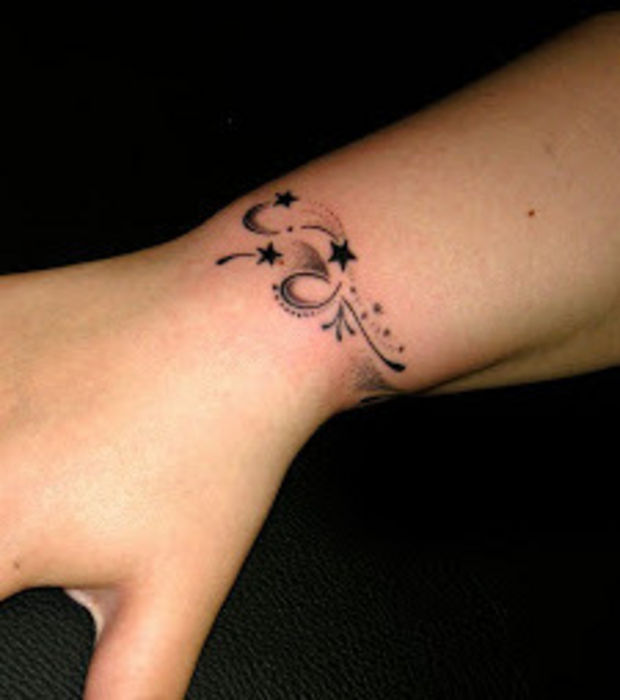tatouage tribal poignet