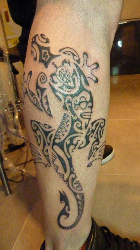 tatouage tribal pour mollet