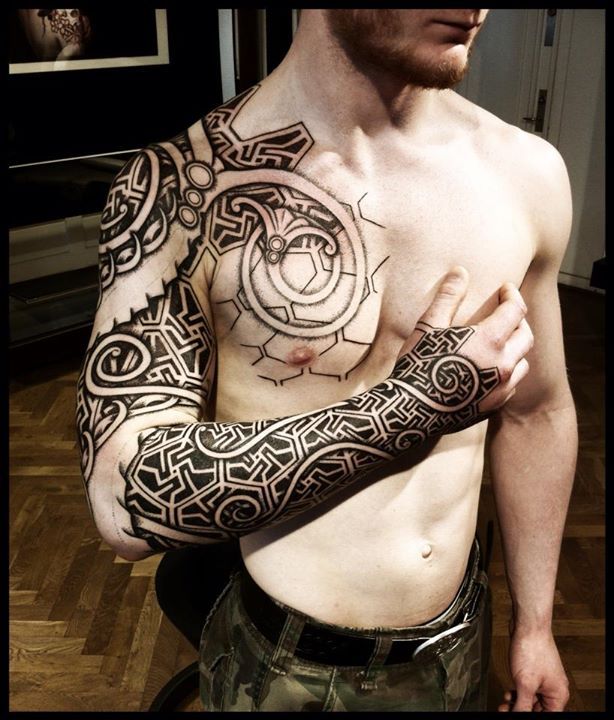 tatouage tribal viking