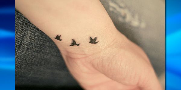 tatouage trois oiseaux