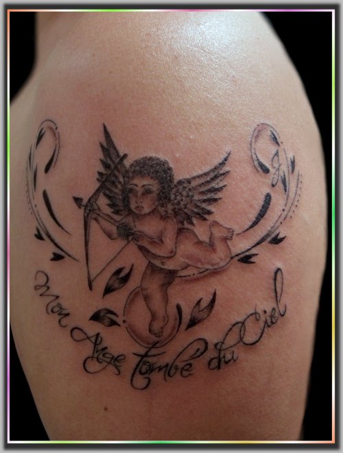 tatouage un ange dans le ciel