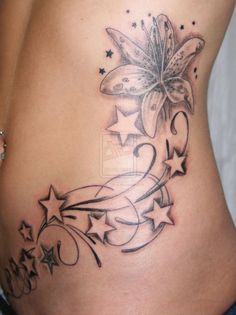 tatouage ventre et hanche