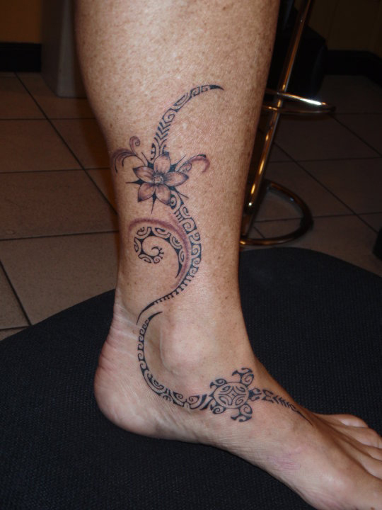 tatouages chevilles tribal