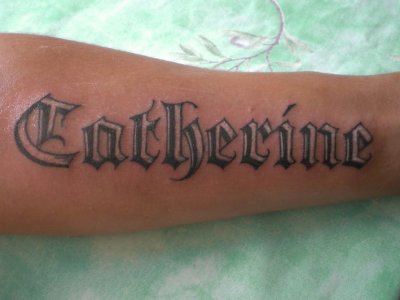 Tattoo avant bras lettrage