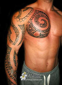tattoo épaule polynésien