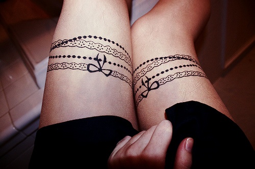 tattoo noeud infini