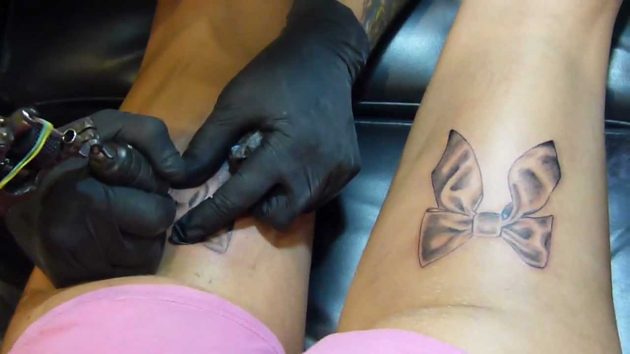 tattoo noeud jambe