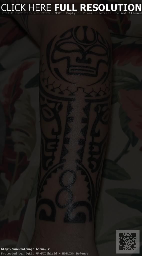 tattoo polynésien avant bras